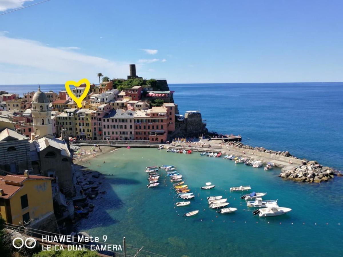 Affittacamere Benedetta E Isabelle เวอนาซซา ภายนอก รูปภาพ