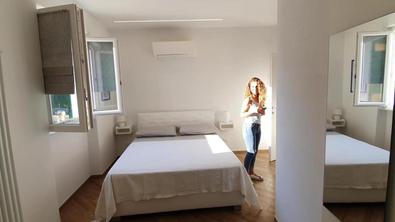 Affittacamere Benedetta E Isabelle เวอนาซซา ภายนอก รูปภาพ
